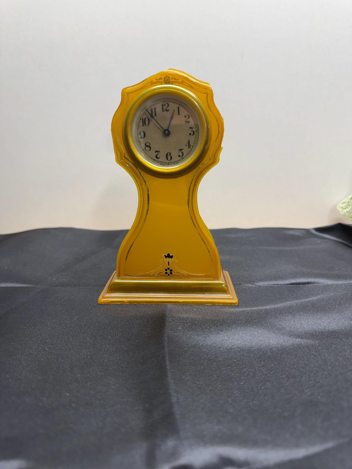 Vintage Art Deco Celluloid Dresser Set Clock