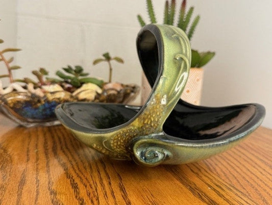 Hull Pottery Nut Dish Basket: Vintage 1950s Parchment and Pine Glaze