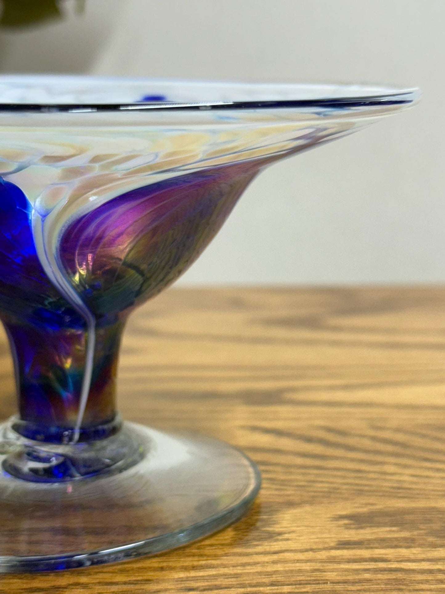 Artisan Glass- Hand-Blown Ron Hinkle Iridescent Art Glass Goblet